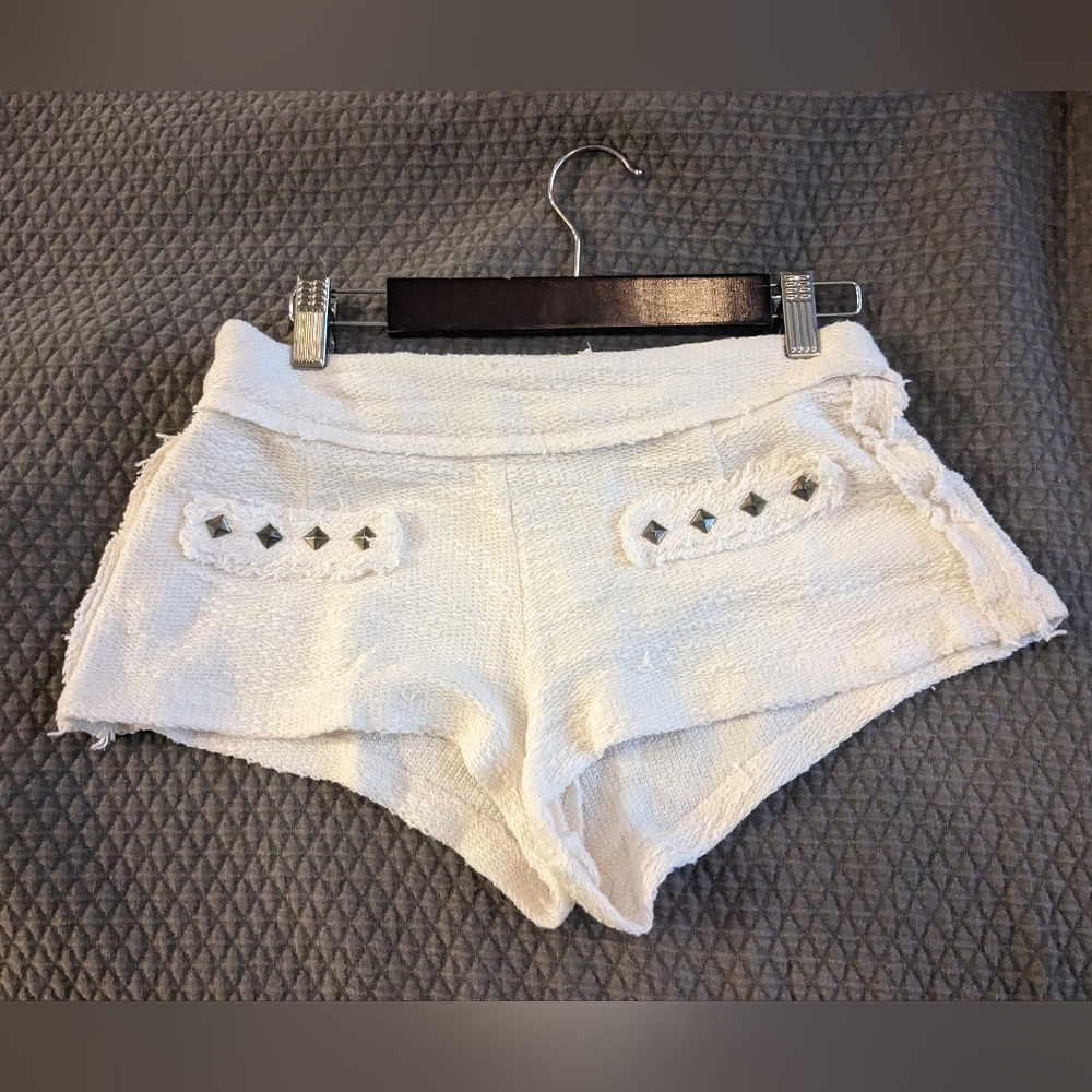 Zara Cream Stretch Short
